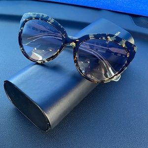 NWOT Balenciaga Women’s Cat Eye Tortoise Sunglasses & Case
